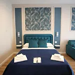Pensión Lukas Room's Luxury Nápoles