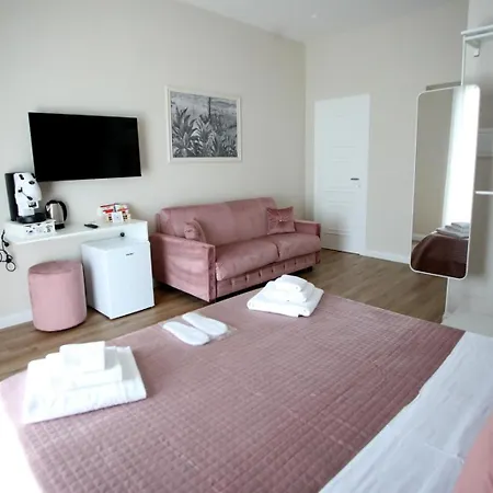 Lukas Room's Luxury Pensión 4*