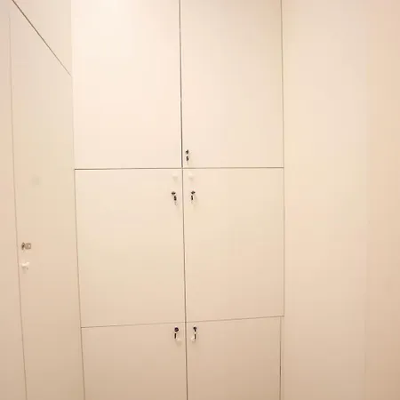 Lukas Luxury 4* Neapol